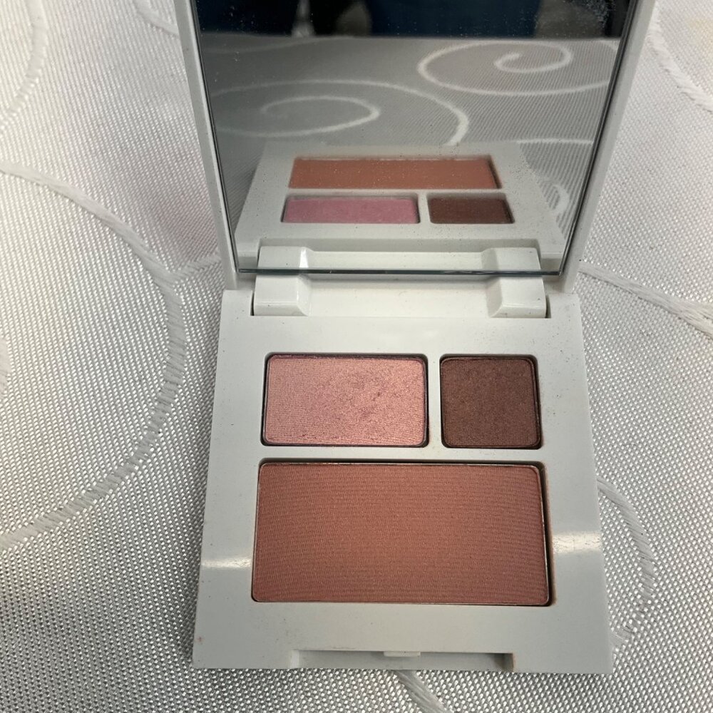 Clinique Strawberry Fudge All‎ About Shadow Duo & Pink Blush Compact